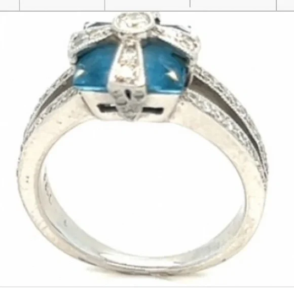2 Carat Elegant Silver Blue Topaz Gemstone Engagement Ring - Picture 3 of 4